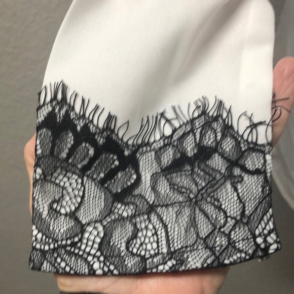 NWOT Venus Lace Accent Tunic - Picture 5 of 6